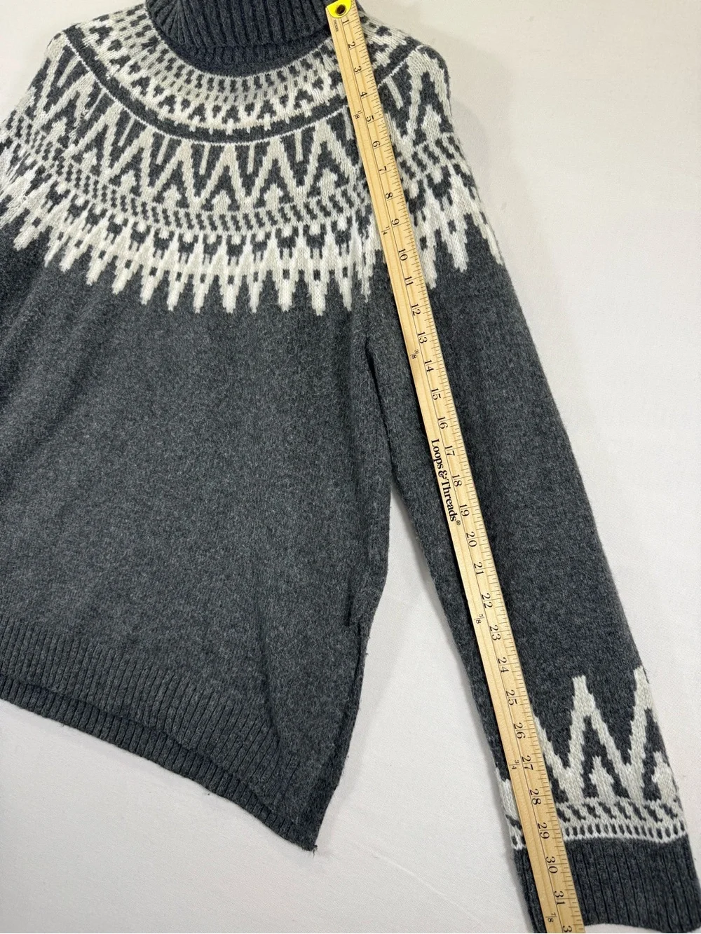 H&M Gray and White Fair Isle Turtleneck Sweater